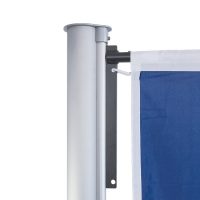 Outrigger at the pole top with permanently fitted flag