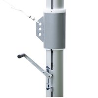 Winch drive on the pole shaft